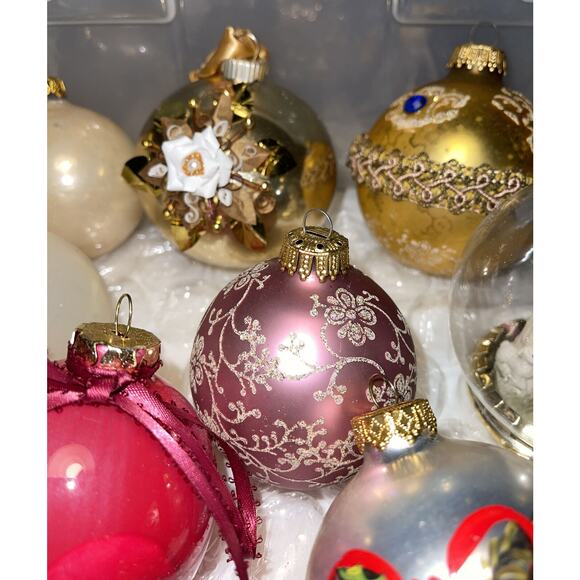 Vintage Stunning Embellished Hand painted Blown Glass Christmas Ornaments #30 - Picture 3 of 12
